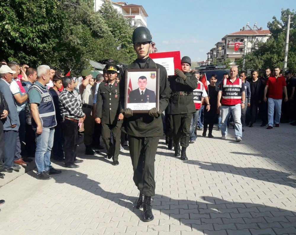 Şırnak Şehidi Uzman Çavuş Tiftik, Beypazarı’nda Son Yolculuğuna Uğurlandı