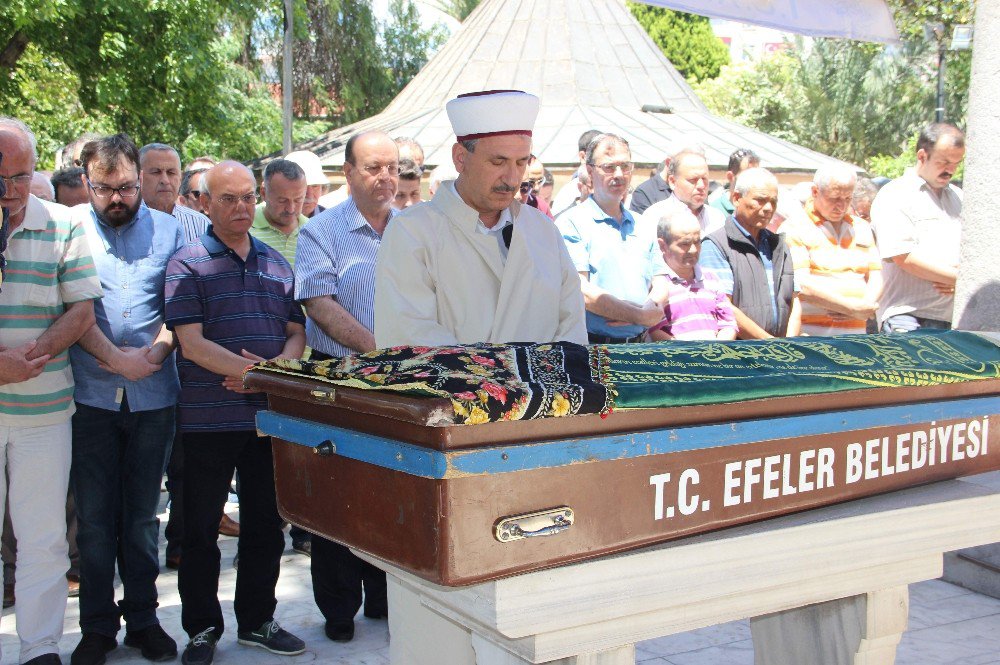 Efeler Belediyesi Basın Müdürü Söylevci’nin Kayınvalidesi Son Yolculuğuna Uğurlandı