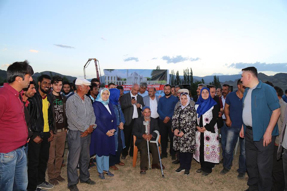 Nusret Köyüne Cami Ve Külliye Yaptırıyor