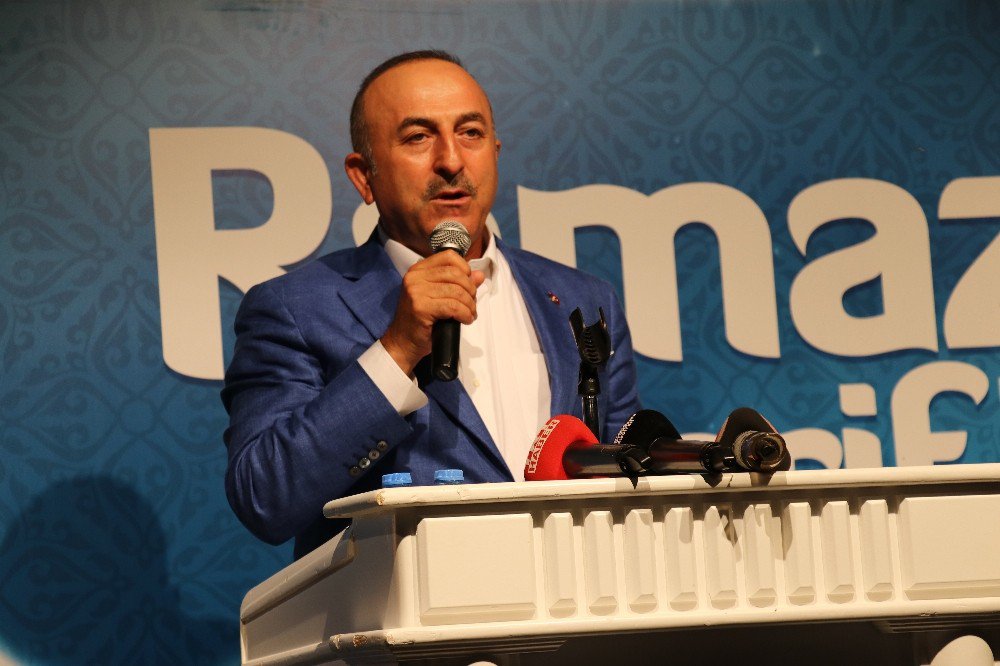 Bakan Çavuşoğlu Gazipaşa’da İftara Katıldı