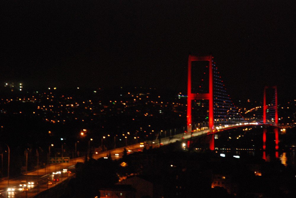 15 Temmuz Şehitler Köprüsü’nde Yenileme Çalışmaları Başladı