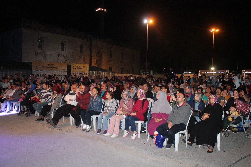 Uğur Işılak’tan Bağlama Resitali