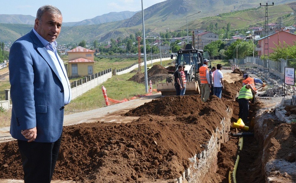 Tatvan’daki Doğalgaz Çalışmaları Devam Ediyor