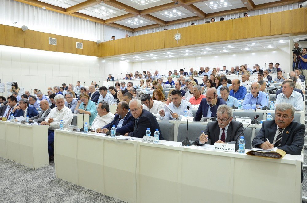 İzmir Büyükşehir Belediye Meclisinde Gündem Statlar