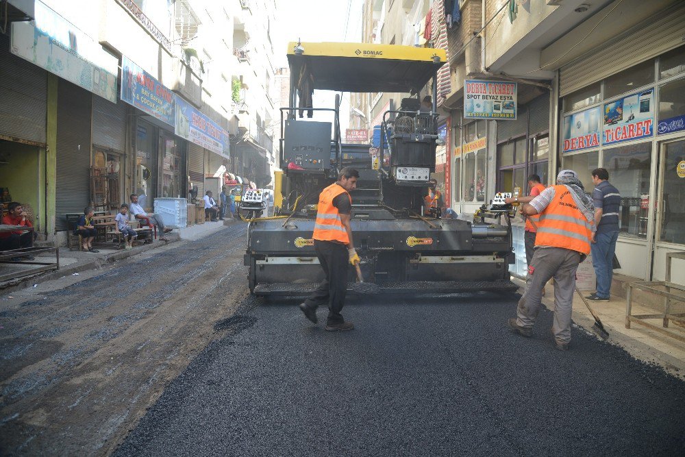 Asfalt Çalışmaları Tüm Hızıyla Sürüyor