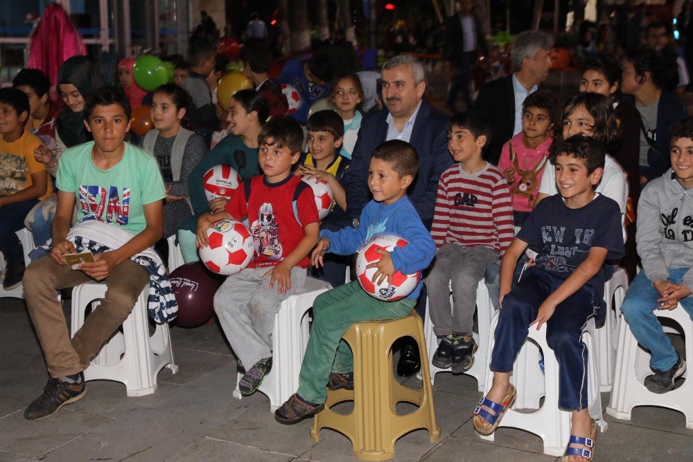 Körfezli Çocuklar Ramazan’da Şanslı