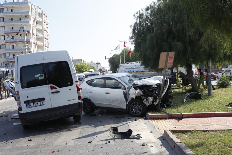 Mersin’de Kaza: 3 Yaralı