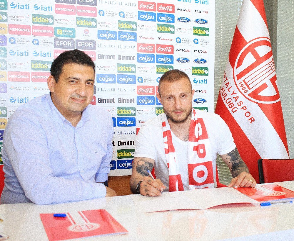 Aydın Karabulut Resmen Antalyaspor’da