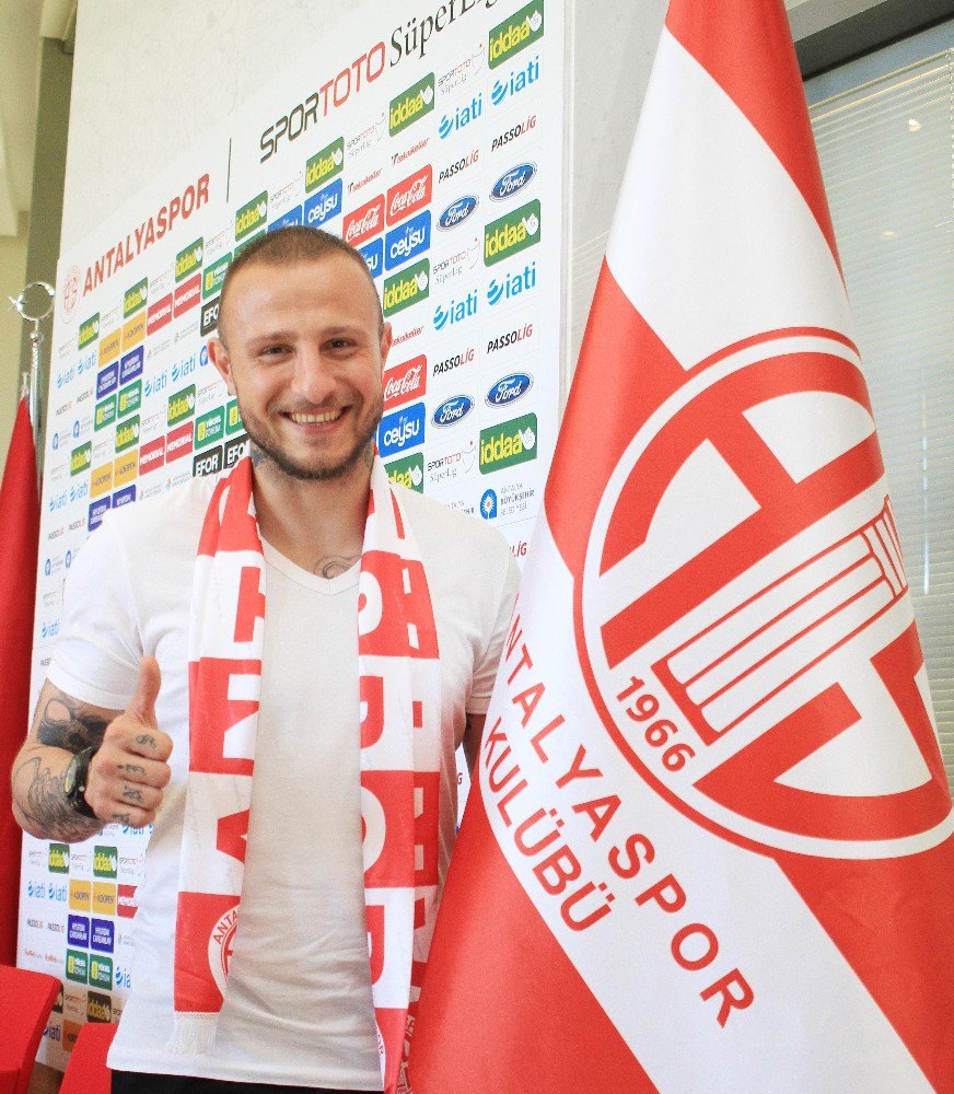 Aydın Karabulut Resmen Antalyaspor’da