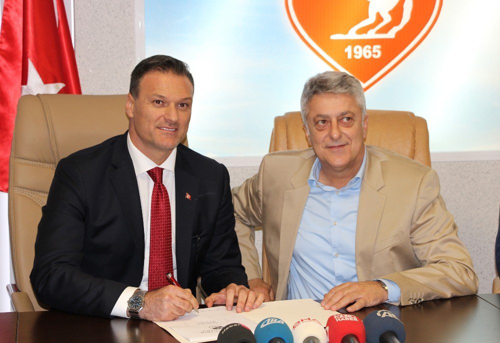 Samsunspor’da Alpay Özalan Dönemi