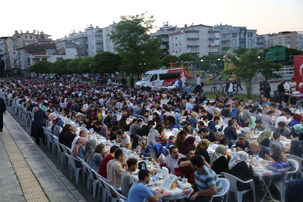 Lozan Caddesi Çarşı Avm Projesi Başlıyor