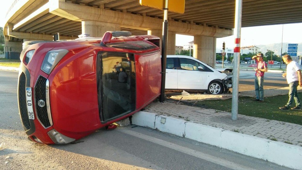 Elazığ’da Trafik Kazası: 1 Yaralı