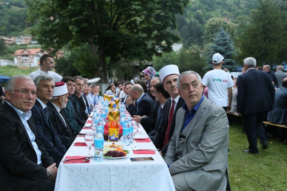 500 Yıllık Tekkede Evlad-ı Fatihan’la İftar Yaptılar