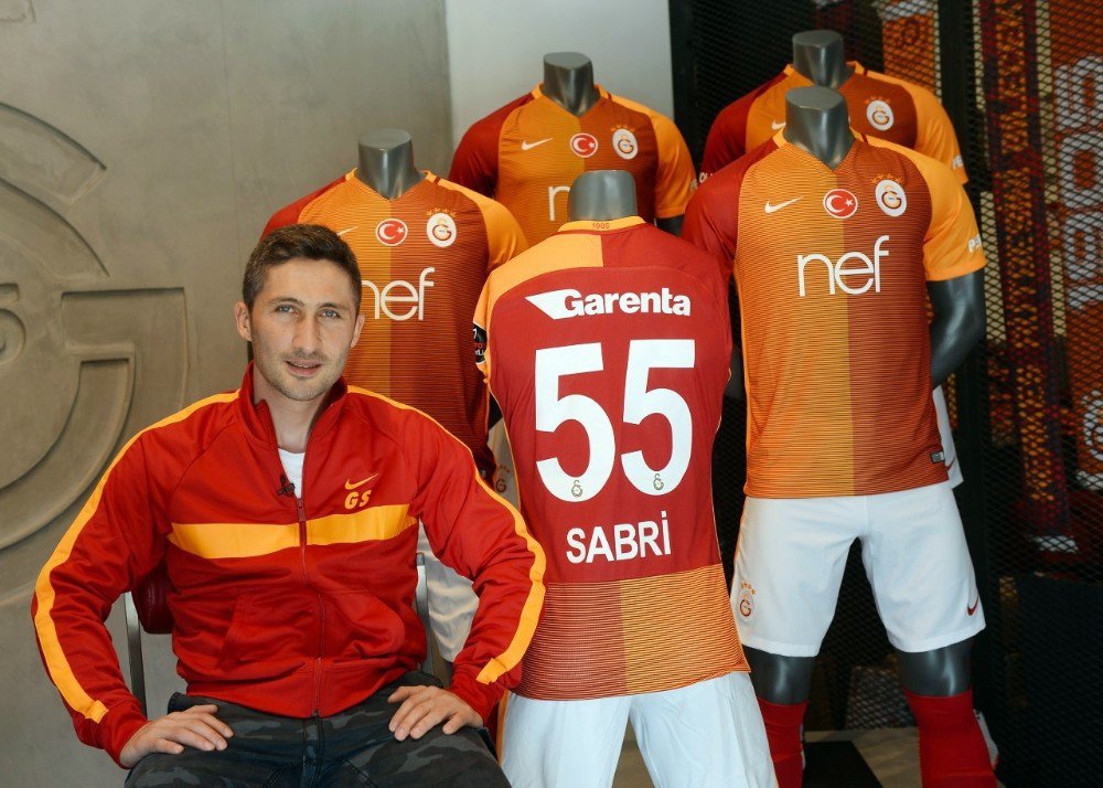 Galatasaray, Sabri Sarıoğlu İle Yollar Ayrılıyor