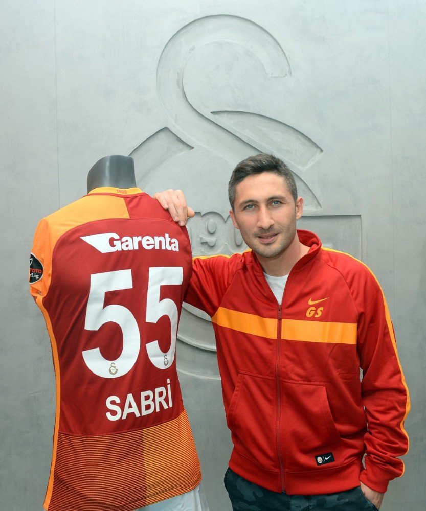 Galatasaray, Sabri Sarıoğlu İle Yollar Ayrılıyor