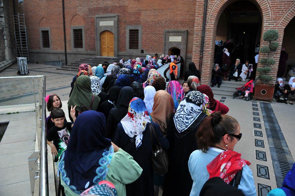 Hacı Bayram Camii Çilehanesi Ziyaretçilere Açıldı