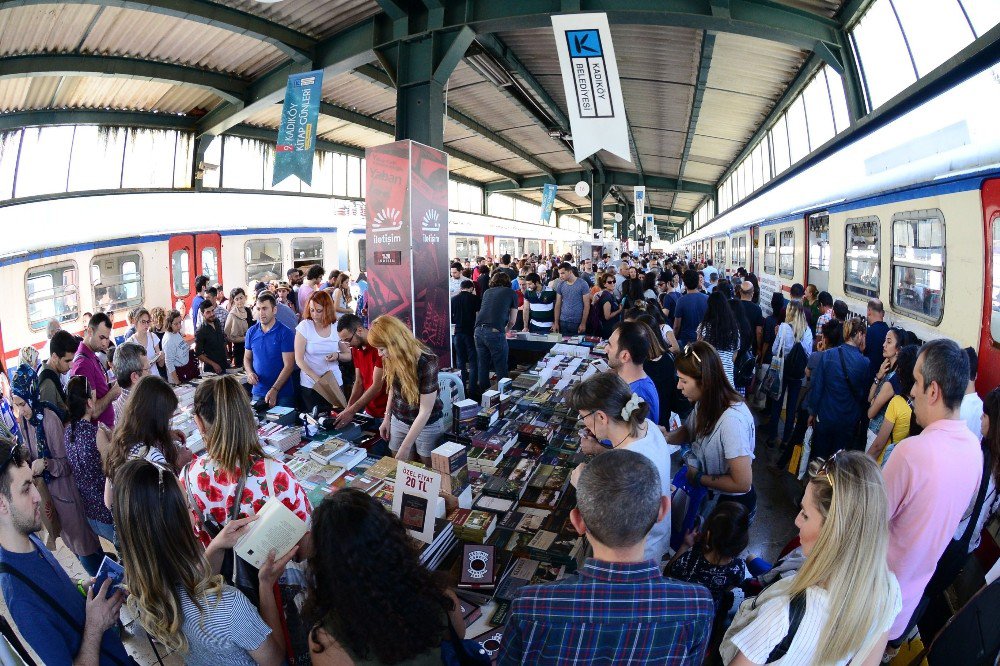 Haydarpaşa’da Kitaplara Yolculuk Sona Erdi