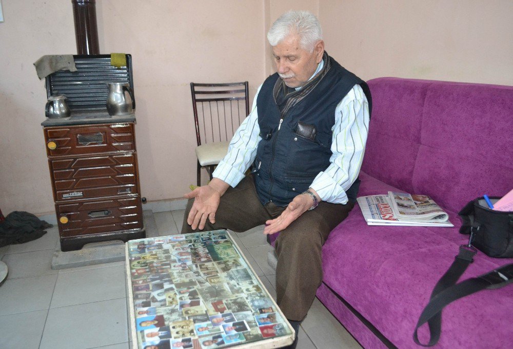 Koleksiyoncu Berber Müşterilerinin Fotoğraflarını Biriktiriyor