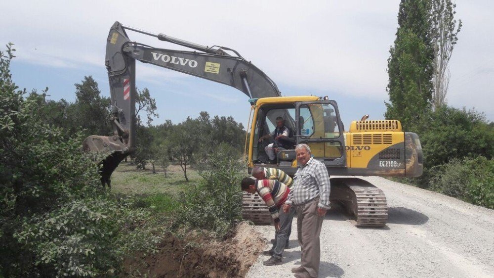 Kırkağaç Yollarında Asfalt Hazırlığı