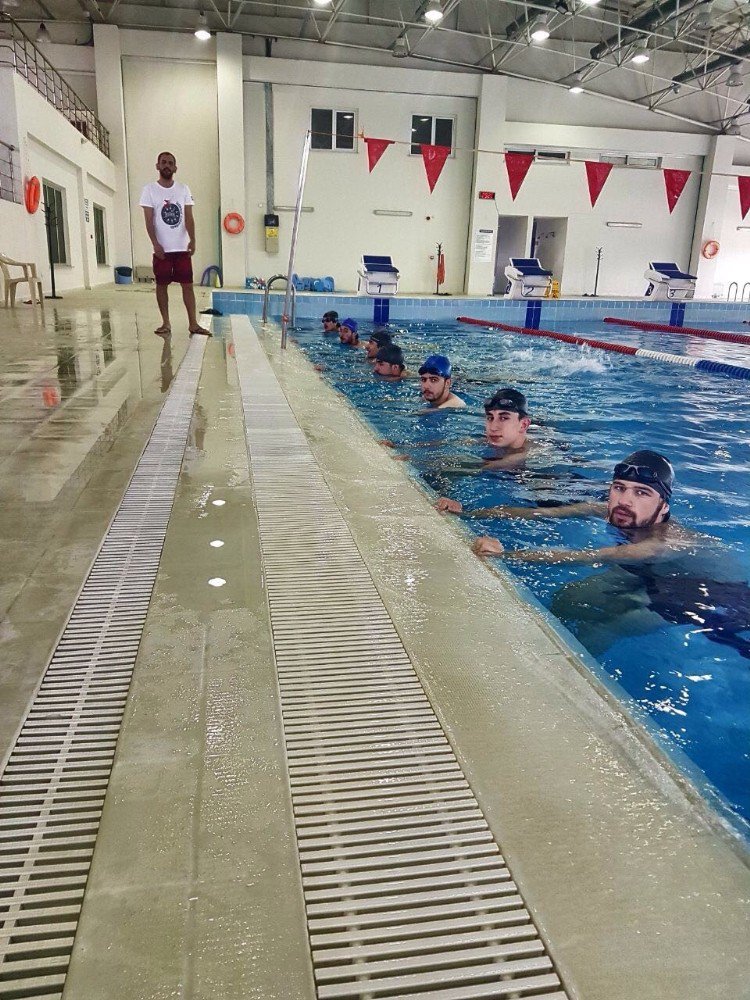 Düzce Üniversitesi 800 Öğrencisini Verdiği Ücretsiz Kurslarla Destekledi