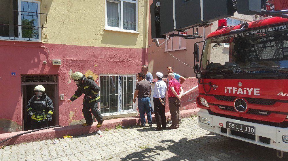 Elektrikli Su Isıtıcısı Evi Yaktı