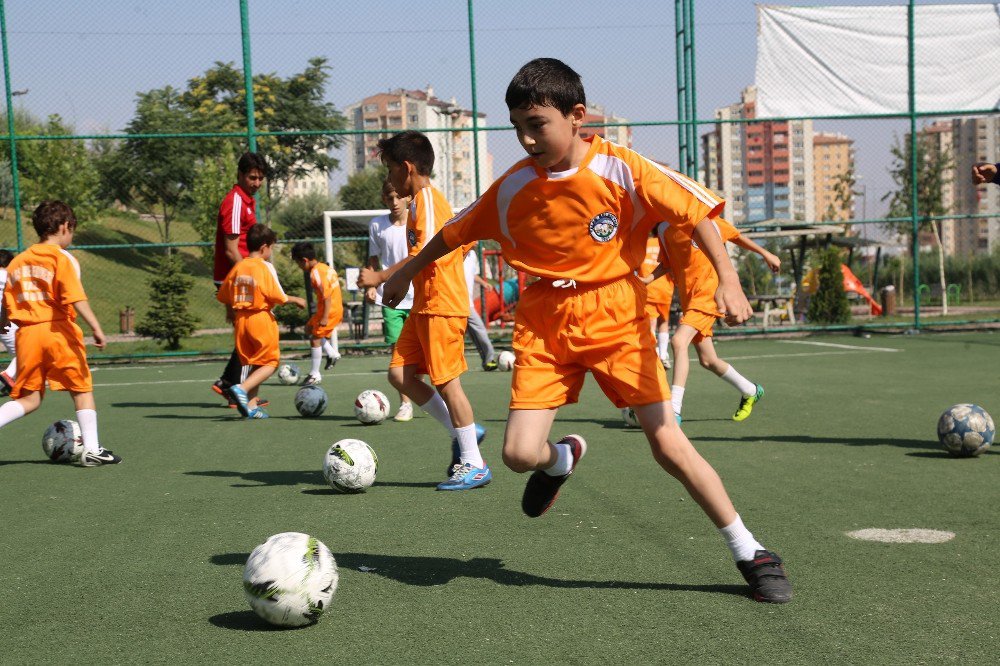 Talas’ta Futbol Akademisi Başlıyor