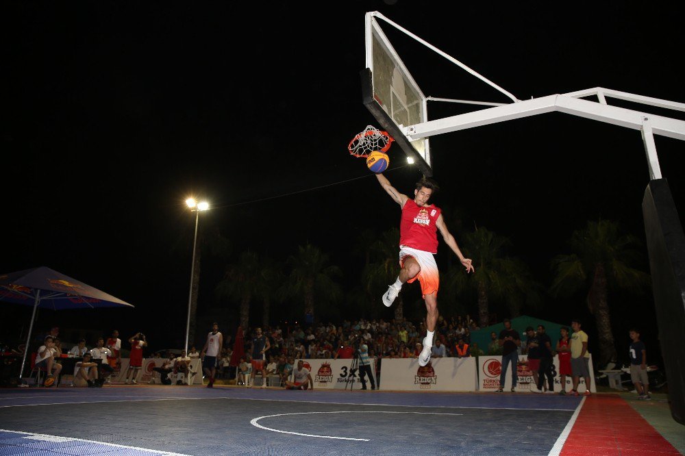 3x3 Sokak Basketbolu Finike Etabı’nda Şampiyon ’Sa Twins’