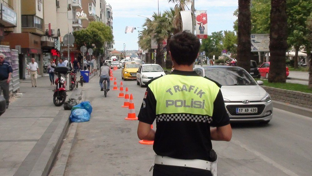 Trafik Ekipleri Park Uygulamalarında Yoğun Mesai Harcıyor