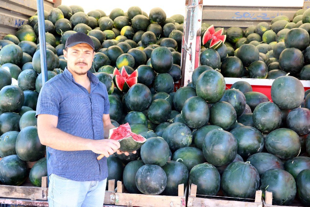 Yaz Meyveleri Yozgat’ta Tezgahları Süslüyor