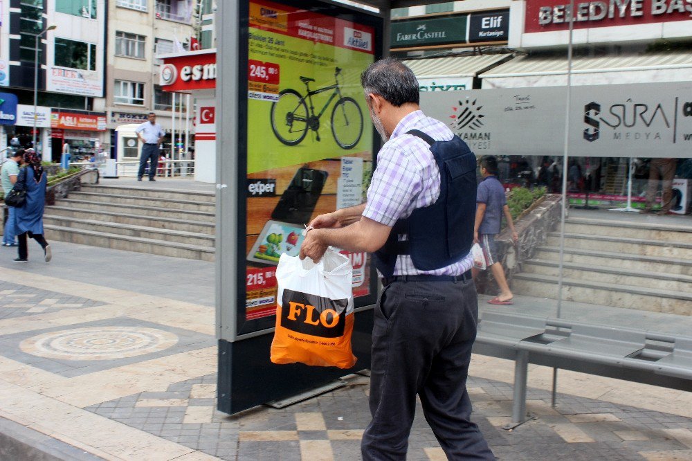 Durağa Bırakılan Şüpheli Poşet Korkuttu