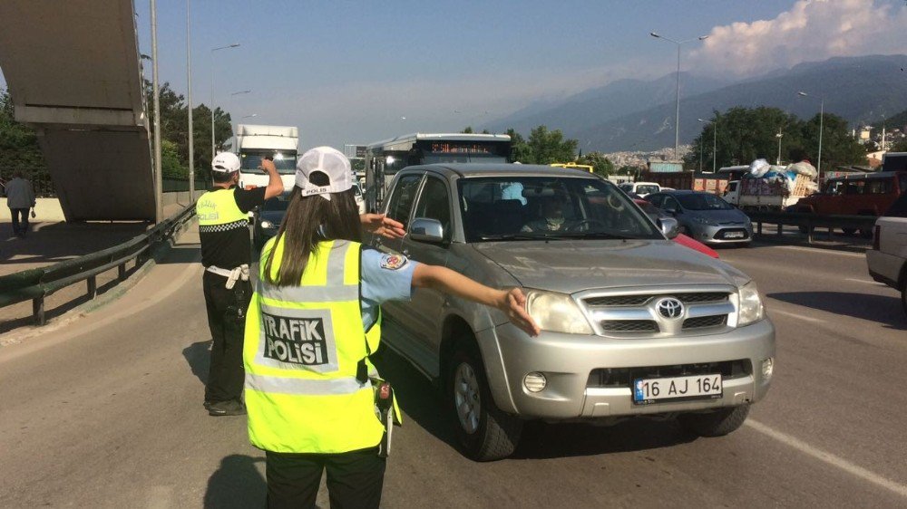 Bursa’da Kamyonlara Ceza Yağdı