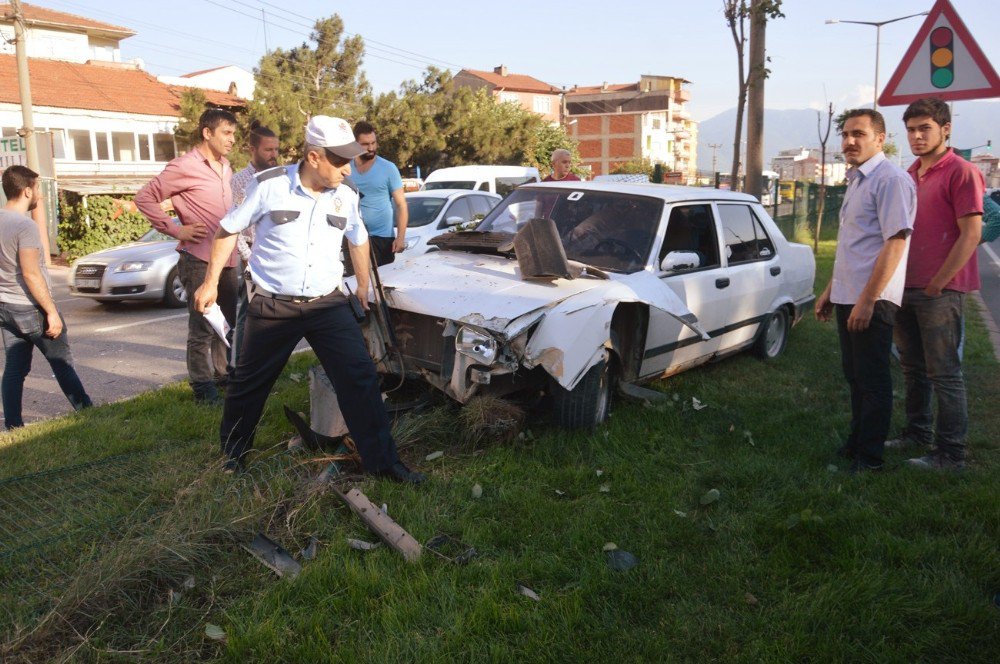 Otomobil Refüjü Savaş Alanına Çevirdi