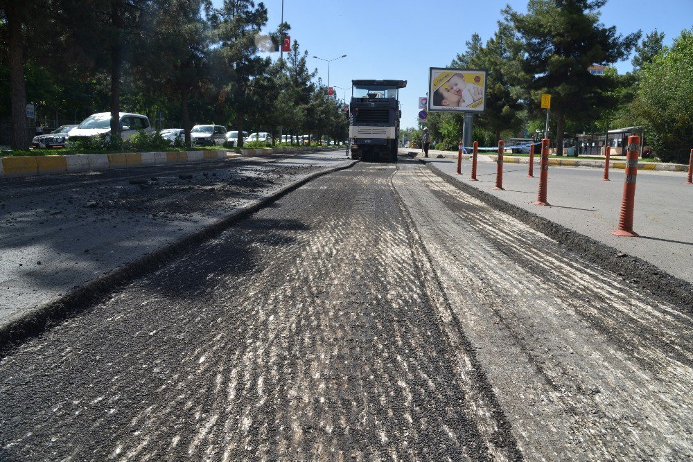 Elazığ Caddesi Asfaltlanıyor