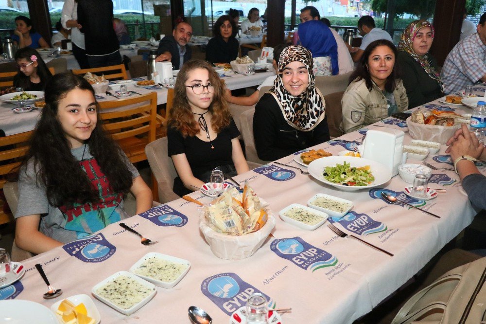 Eyüp Belediyesi Çölyak Hastalarını Unutmadı