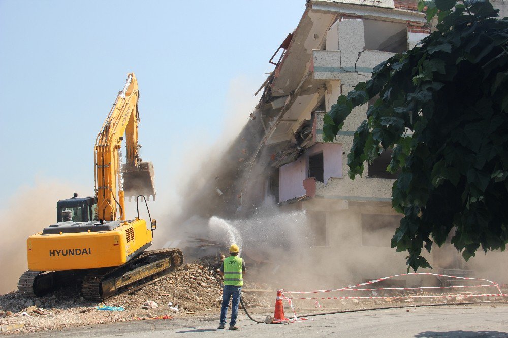 Korkutan Deprem Sonrası Kentsel Dönüşüm Hız Kazandı