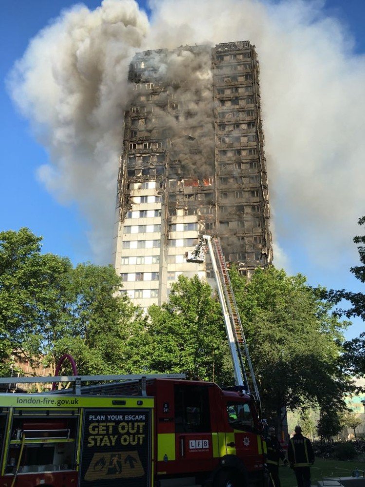 Londra’da Feci Yangın