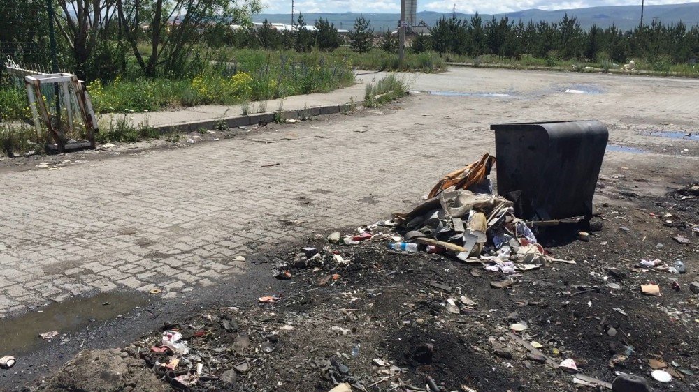 Küçük Sanayi Sitesi’nde Çöp Sorunu