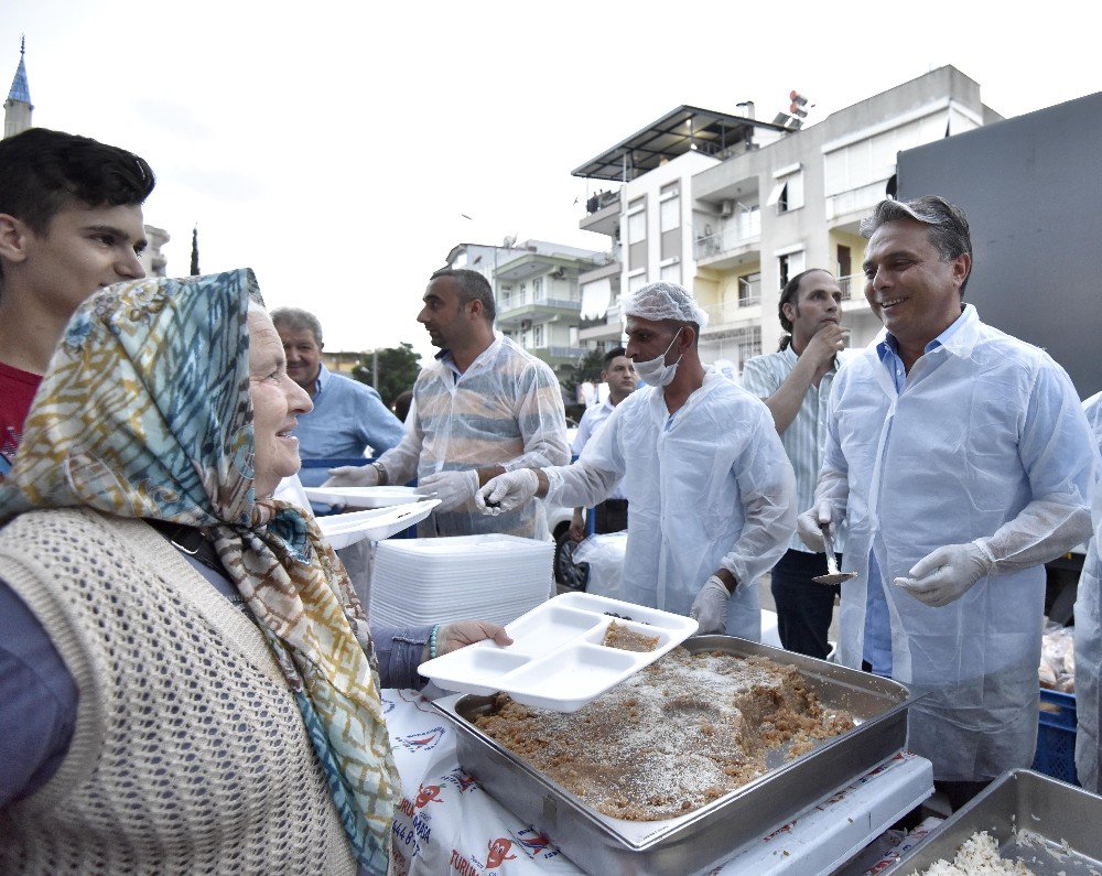 Konuksever’e İftar Sofrası