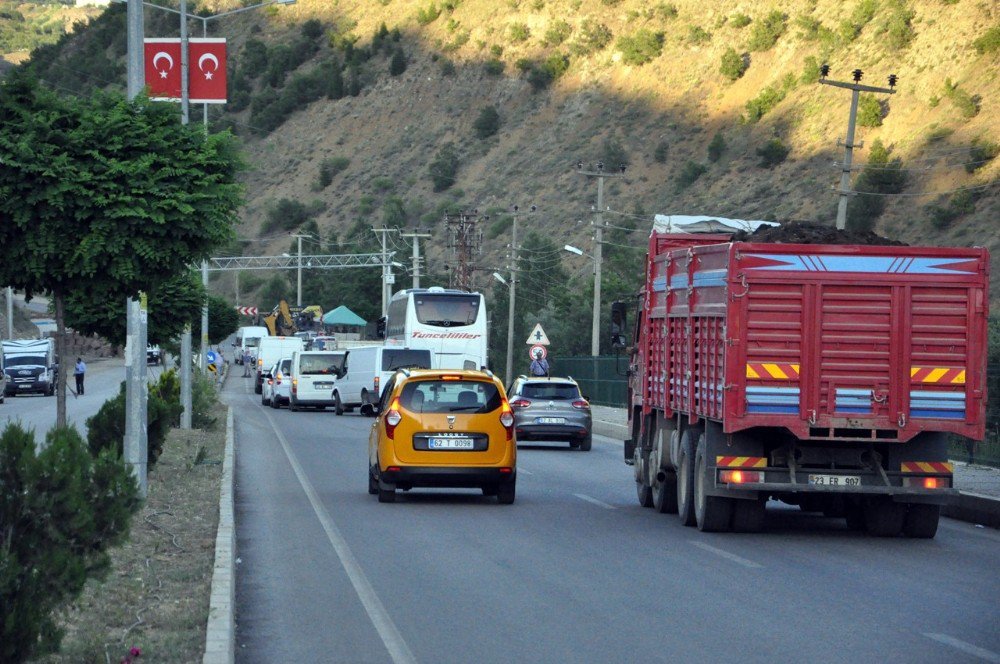 Tunceli-erzincan Karayolu Yeniden Ulaşıma Kapatıldı