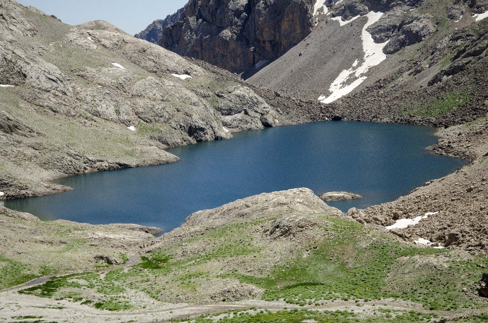 Saklı Cennet Karagöl Doğa Severlerin İlgisini Çekiyor