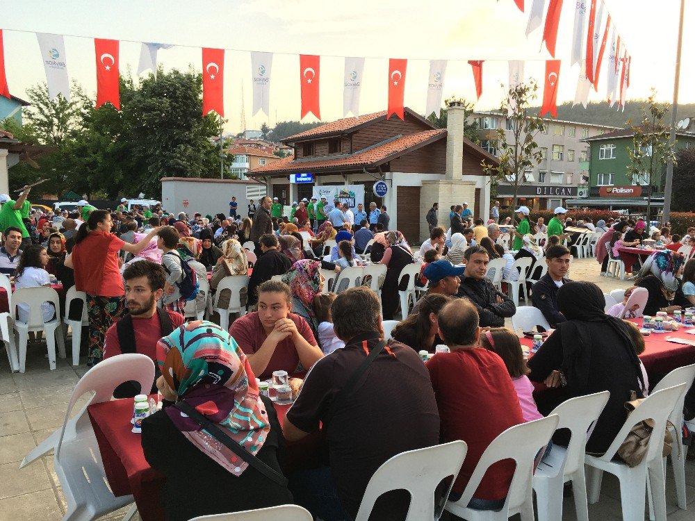 Beykoz’da Sokak İftarları Bereketi Sürüyor