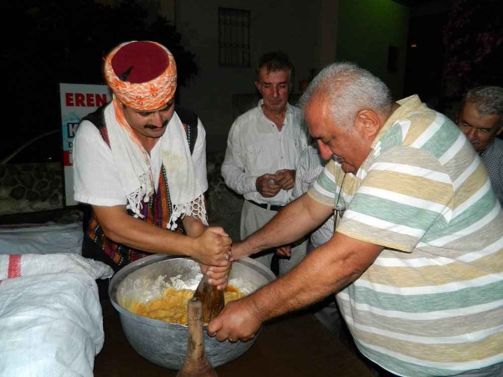 Bodrum’da Kar Şerbetine Yoğun İlgi