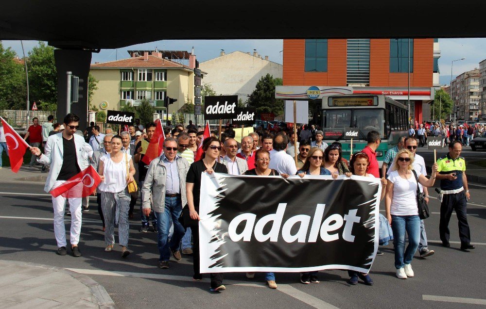 Chp’liler Kayseri Adliyesine Kadar Yürüdü