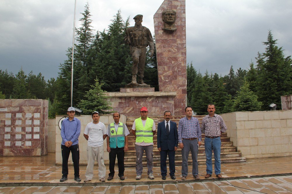 Çorum’da Şehit Mezarları Bakıma Alınıyor