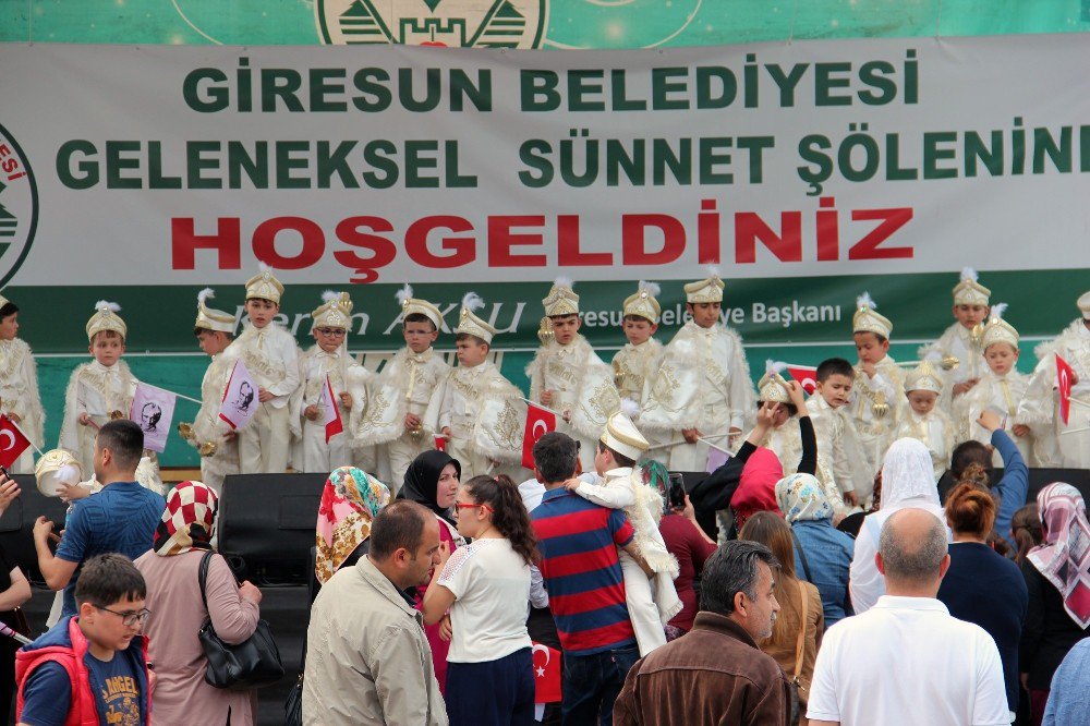 Giresun Belediyesi Tarafından Geleneksel Hale Getirilen Sünnet Şöleninde 41 Çocuk Sünnet Oldu