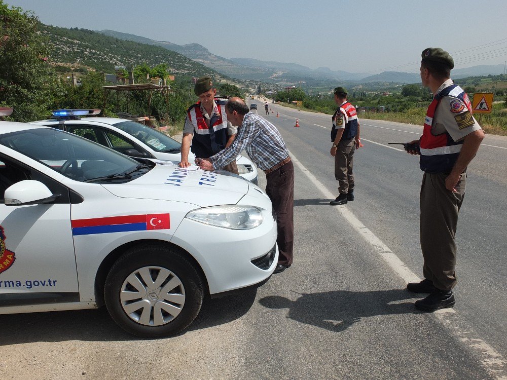 Emniyet Kemeri Takmayan Sürücülere Ceza Yağdı