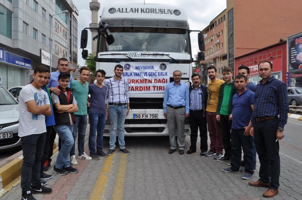 Birlik Vakfı, Bayır Bucak Türkmenlerine 1 Tır Yardım Gönderdi