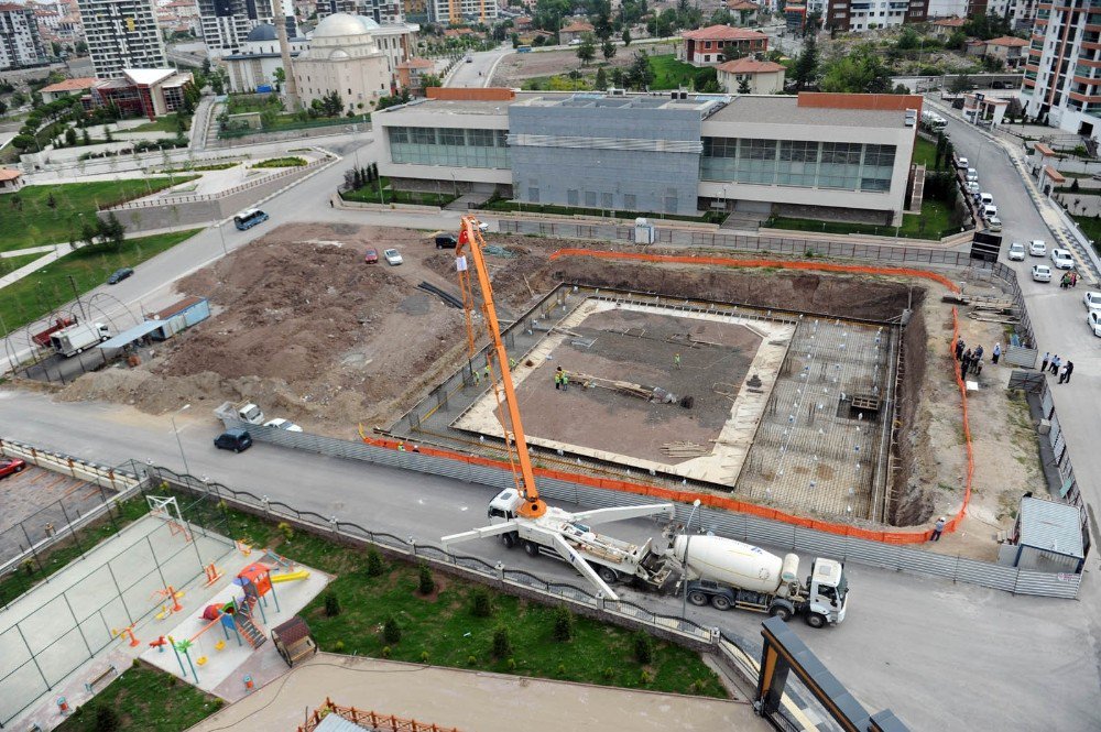 Altındağ’a “Buz Pateni Sarayı” Yapılıyor