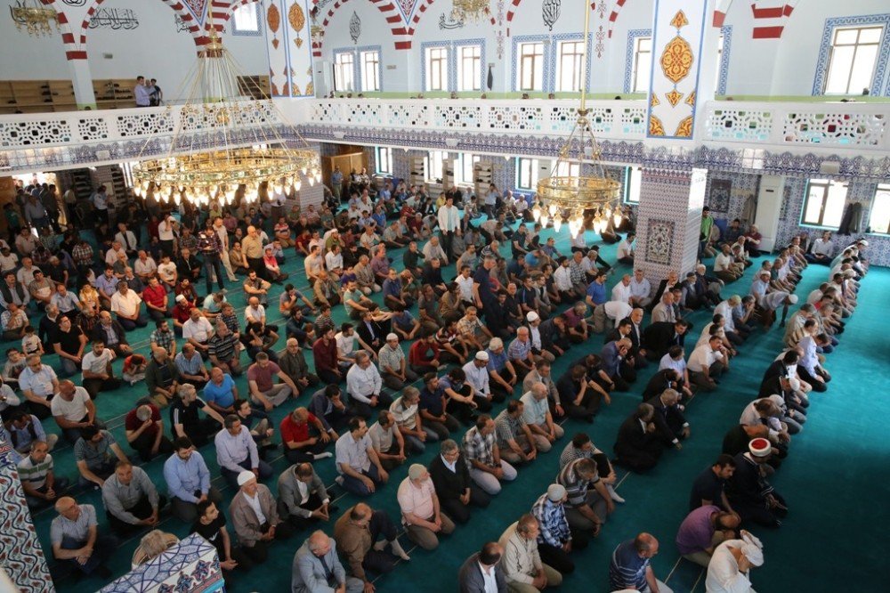 Safa Camii Yeniden İbadete Açıldı