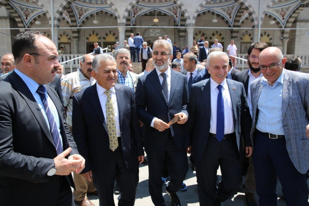 Safa Camii Yeniden İbadete Açıldı